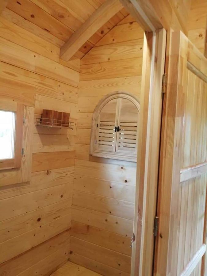 Le Studio Du Pressoir Gisay Eksteriør billede